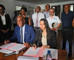 L'État et des élus ouvrent la voie à une évolution statutaire en Martinique