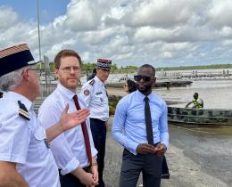 Douanes en Guyane : David Amiel veut renforcer les contrôles mobiles à la frontière sur le Maroni