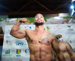 Le boxeur Leonardo Mosquéa, "100 % prêt" pour défendre son titre à Matoury