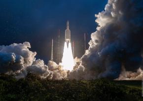 La rentabilité du Centre spatial guyanais pointée du doigt par un rapport de la cour des comptes sur le CNES