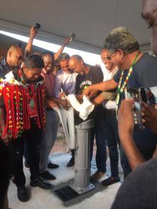 Kourou : du bitume et de l'eau pour les 2 000 habitants des PK 6 du Degrad Saramaca