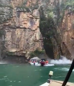 Brésil: au moins 7 morts et 3 disparus après une chute de rochers dans un lac touristique